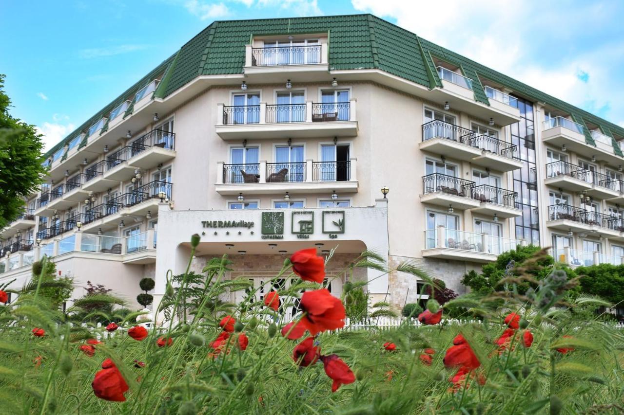 Eco Therma Village Kranevo Luaran gambar The main building of the spa