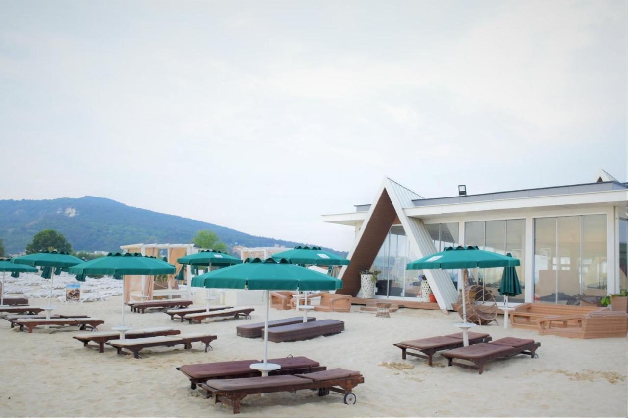 Eco Therma Village Kranevo Luaran gambar The beach at the resort